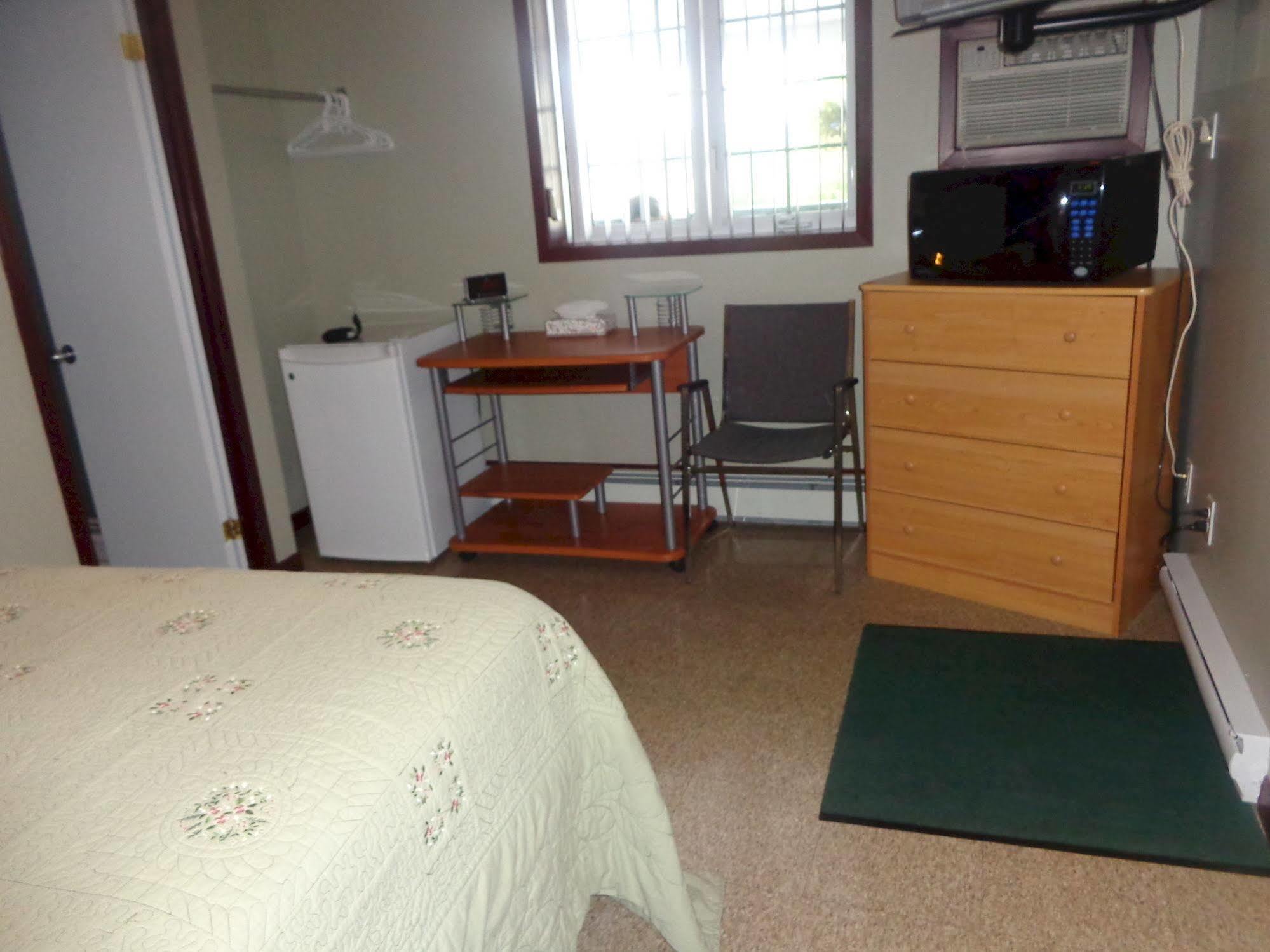 Happy Motel Edmundston Esterno foto